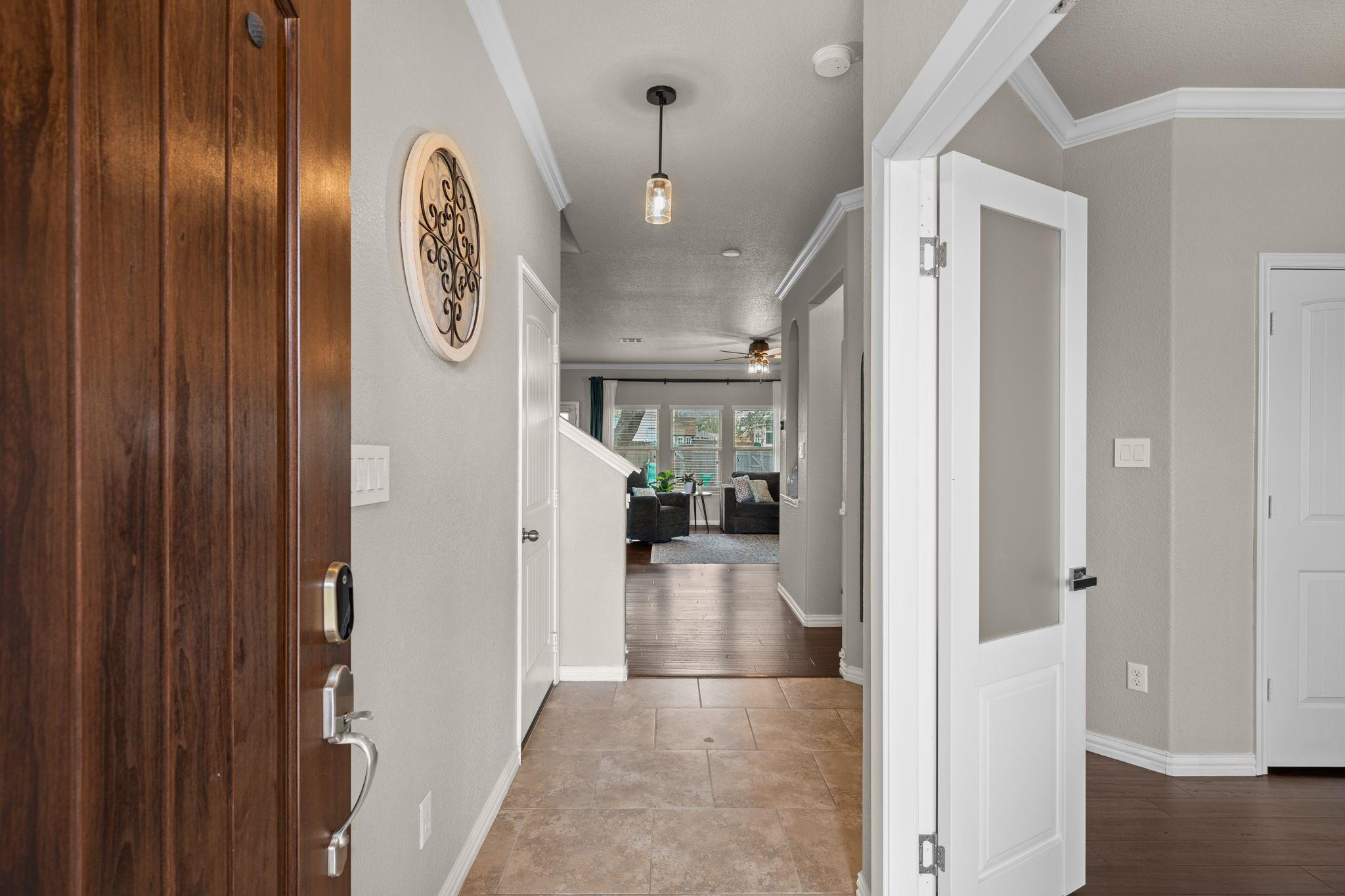 168 Golden Eagle Ln, Leander, TX 78641