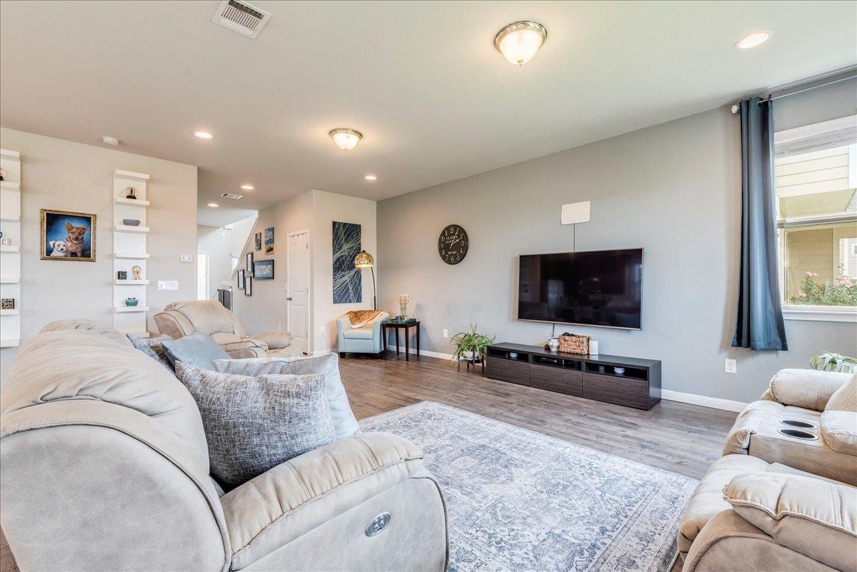 190 Sandy Path, Buda, TX 78610