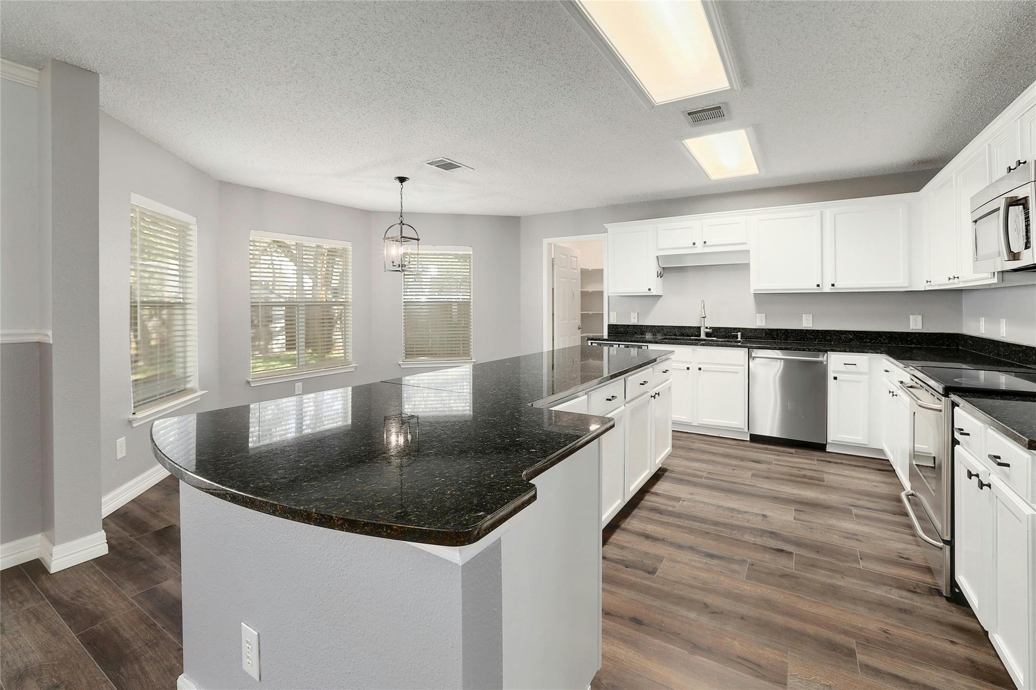 1909 Marysol Trl, Cedar Park, TX 78613