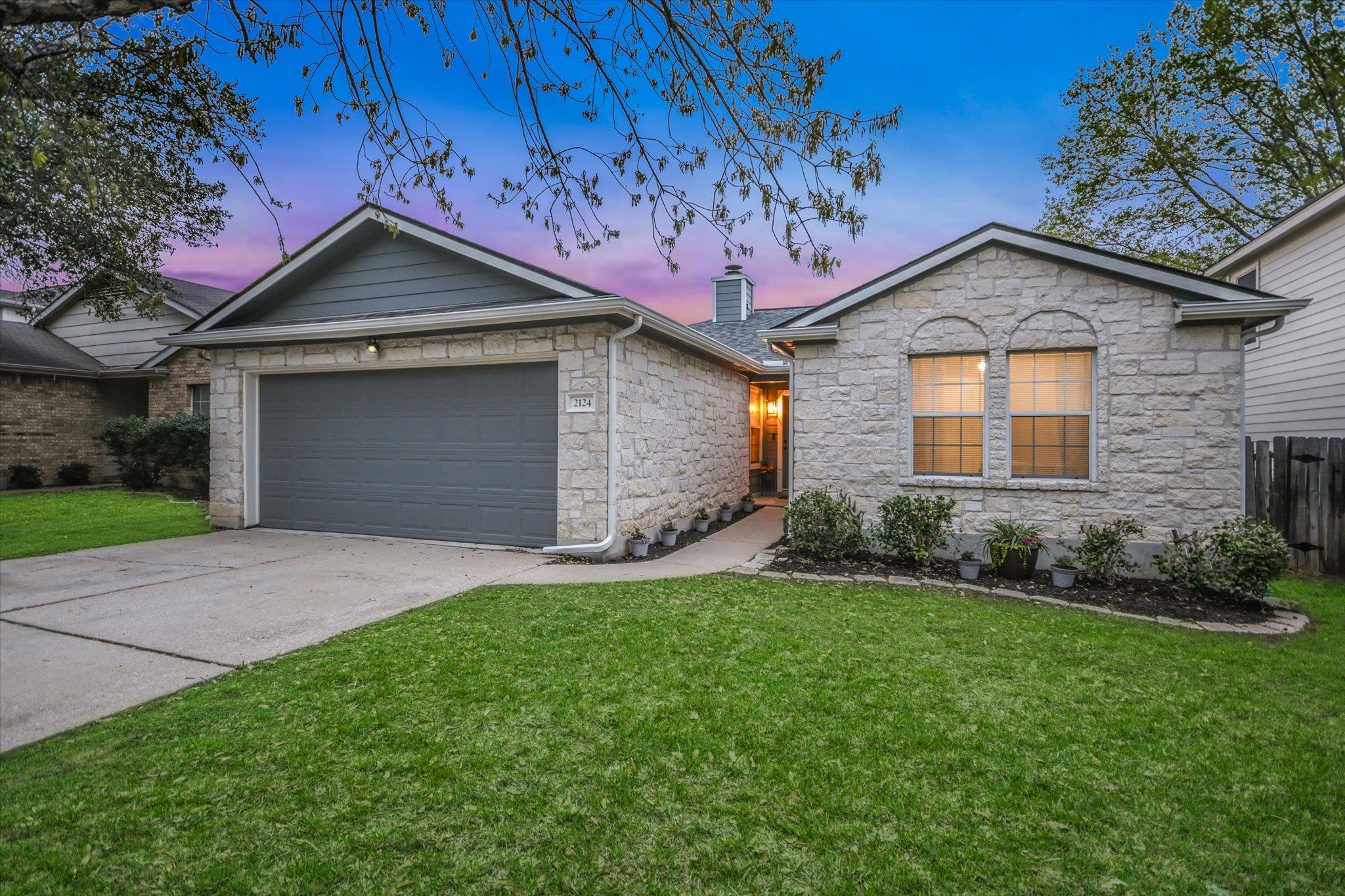 2124 Coats Cir, Austin, TX 78748