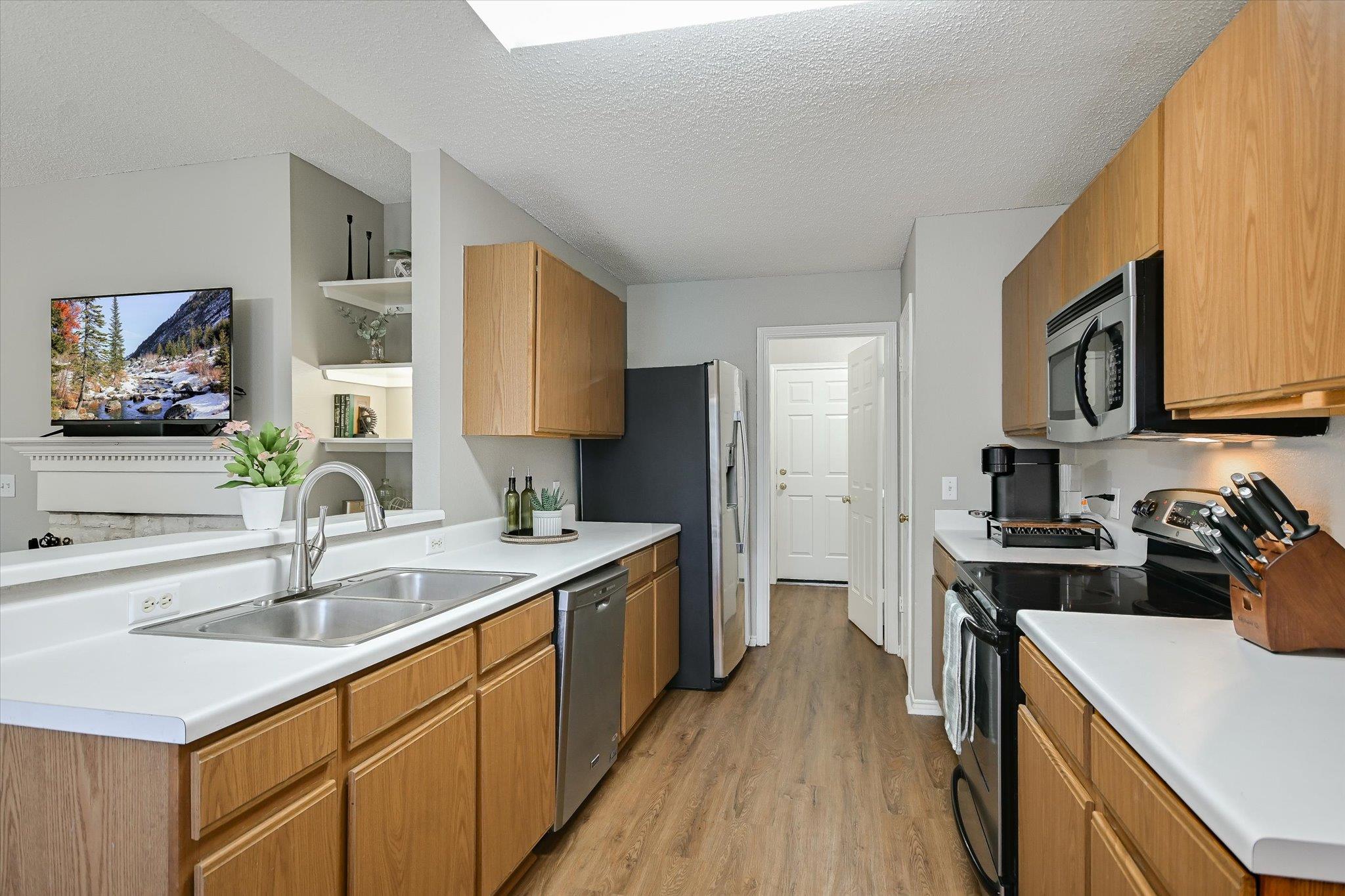 2124 Coats Cir, Austin, TX 78748