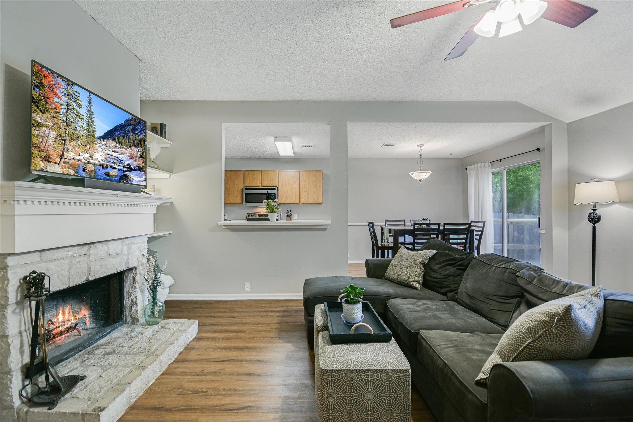 2124 Coats Cir, Austin, TX 78748