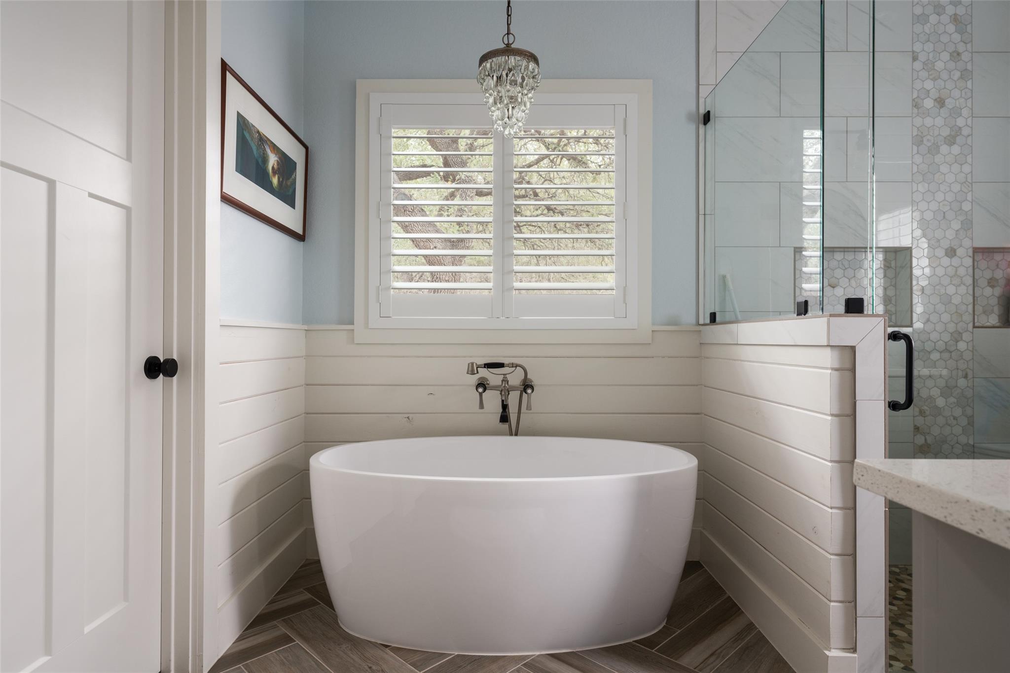 1382 Cottonwood Rd, Fischer, TX 78623