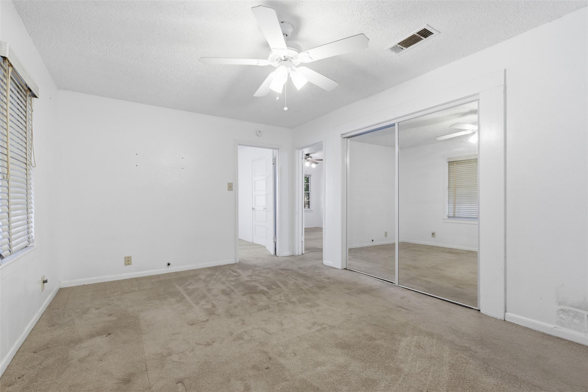 2607 S 4th St, Austin, TX 78704