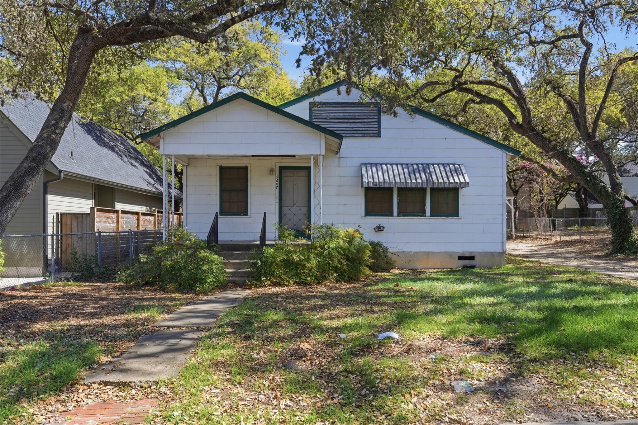 2607 S 4th St, Austin, TX 78704