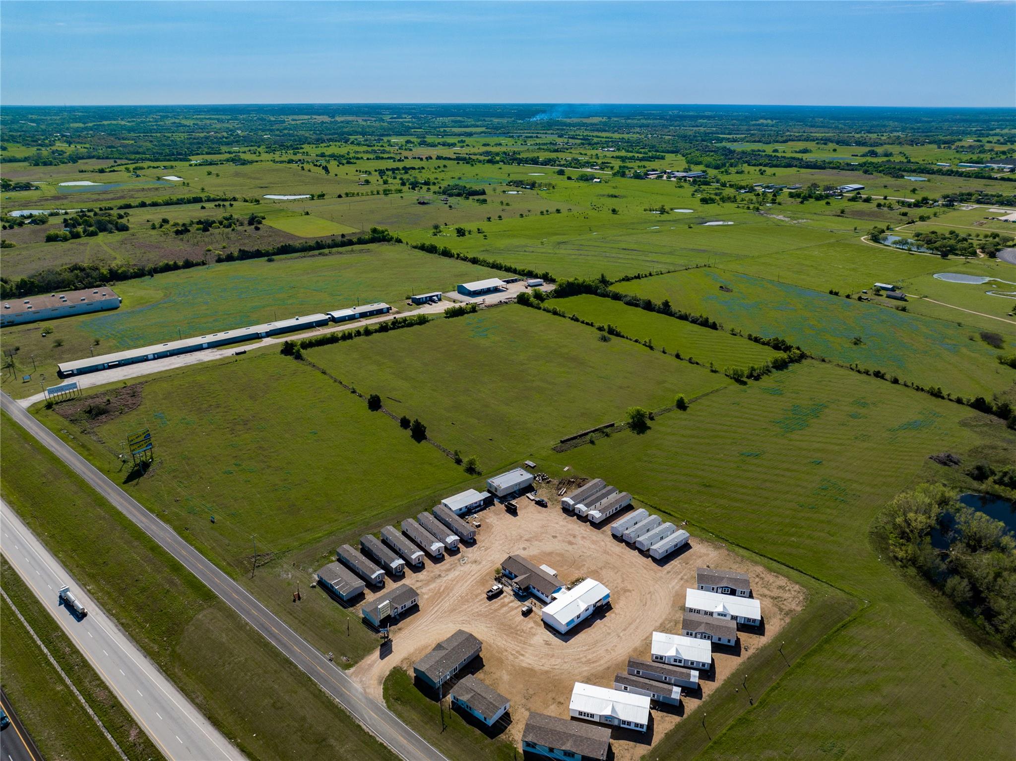 801 Huser Blvd, Schulenburg, TX 78956