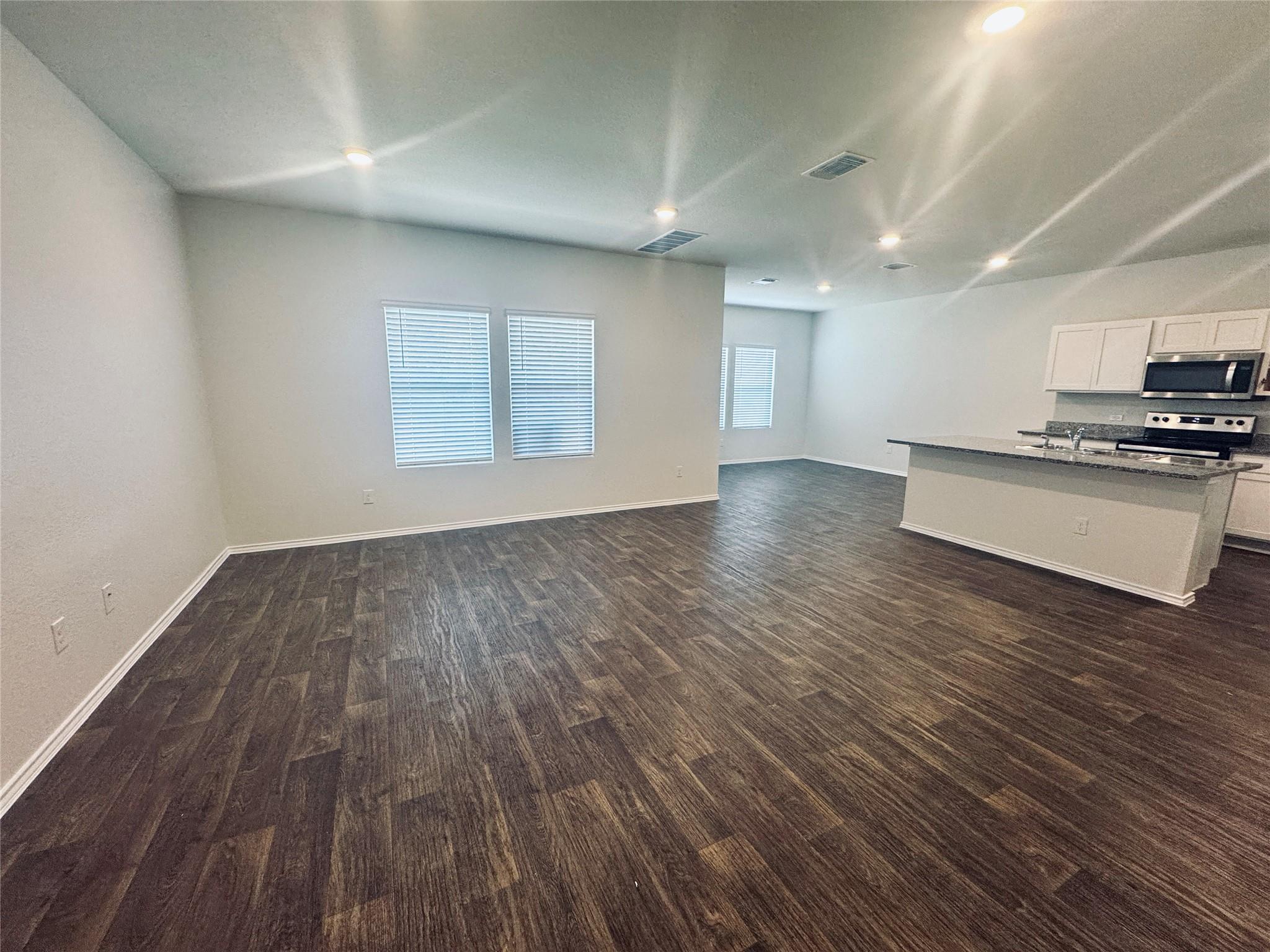 13000 Roving Pass, Elgin, TX 78621