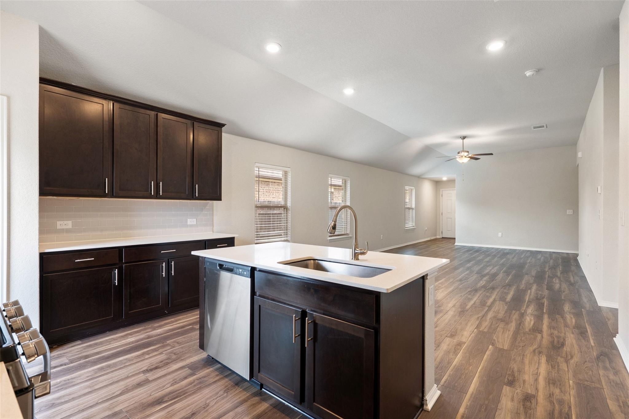 13608 Bullhorn Acacia Pass, Manor, TX 78653