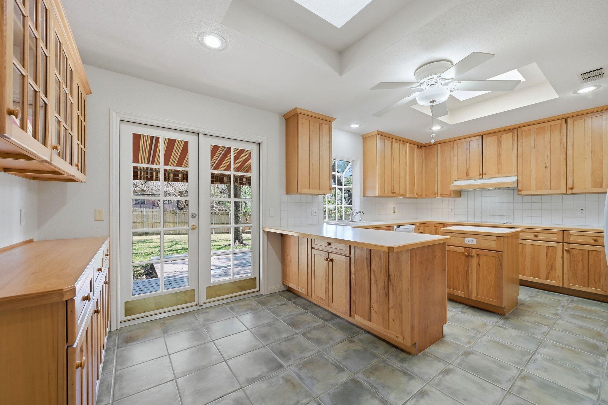 405 Ridgewood Rd, Austin, TX 78746