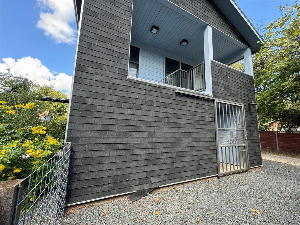 1208 E 2nd St # B, Austin, TX 78702