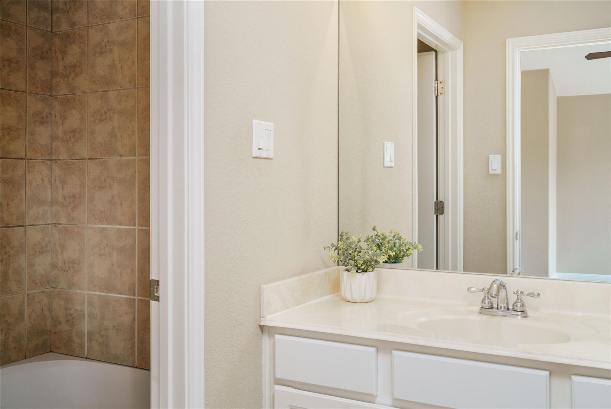 3237 Bay Hill Ln, Round Rock, TX 78664