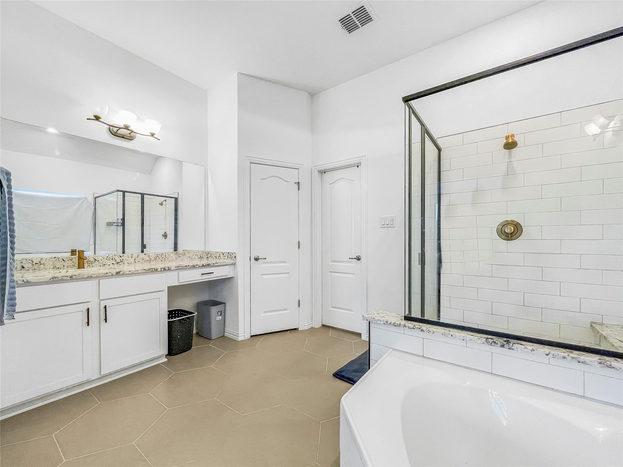 114 Contrada Grace Ln, Hutto, TX 78634