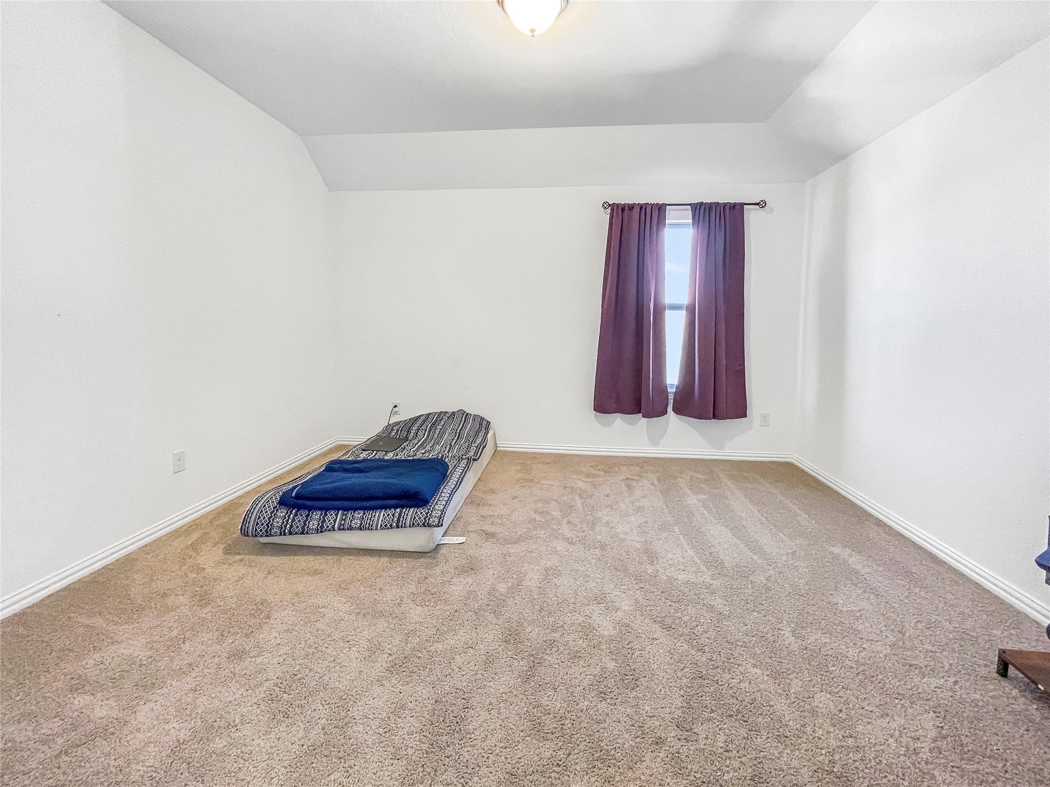 114 Contrada Grace Ln, Hutto, TX 78634