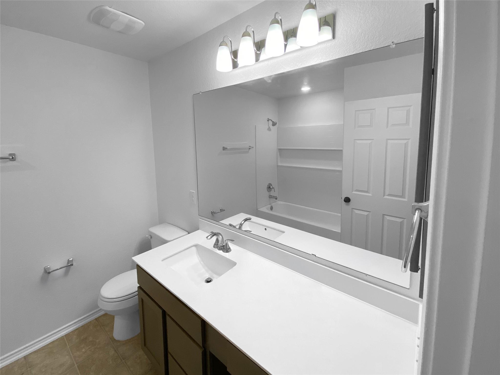 932 Yellow Ribbon Cv, Jarrell, TX 76537