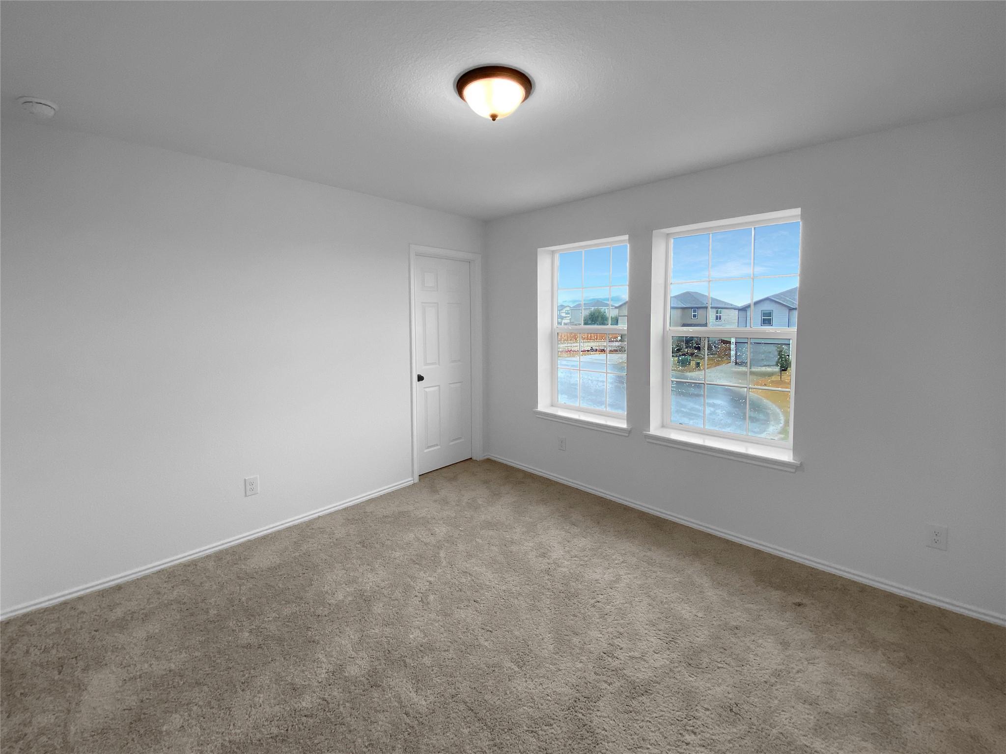 932 Yellow Ribbon Cv, Jarrell, TX 76537