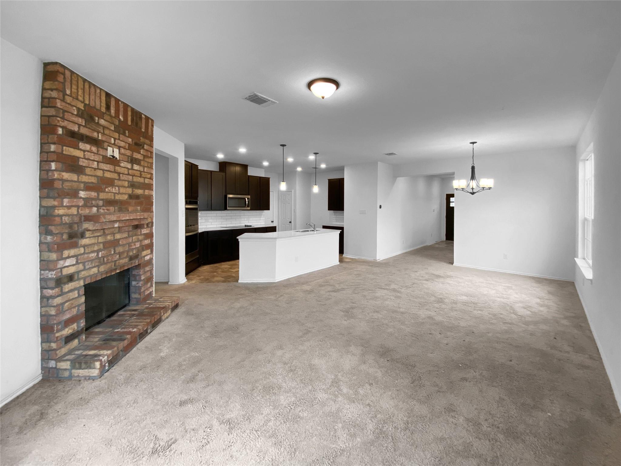 932 Yellow Ribbon Cv, Jarrell, TX 76537