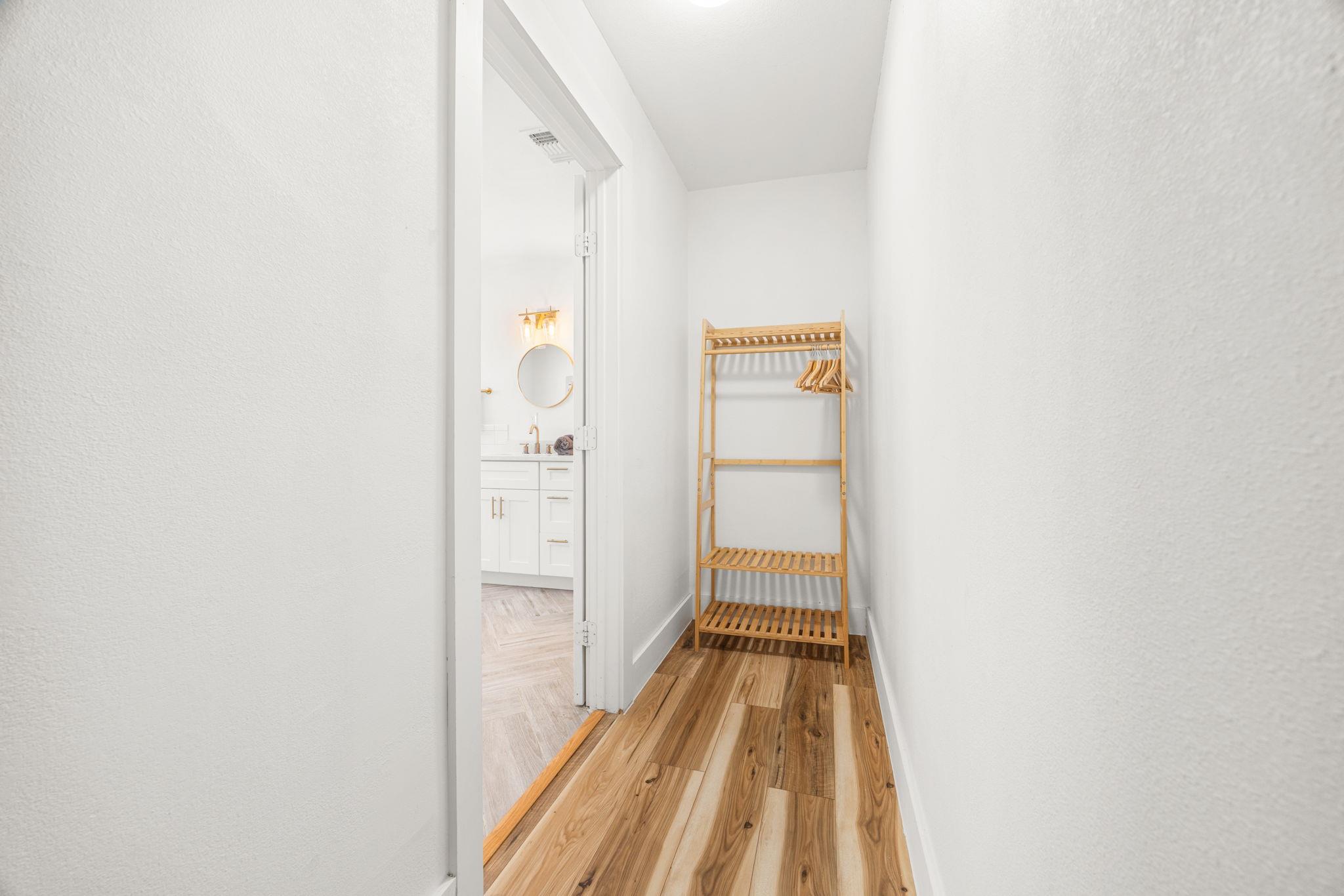 5002 Ledesma Rd, Austin, TX 78721