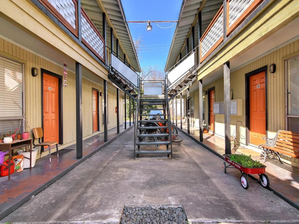 5012 Duval St # 107, Austin, TX 78751