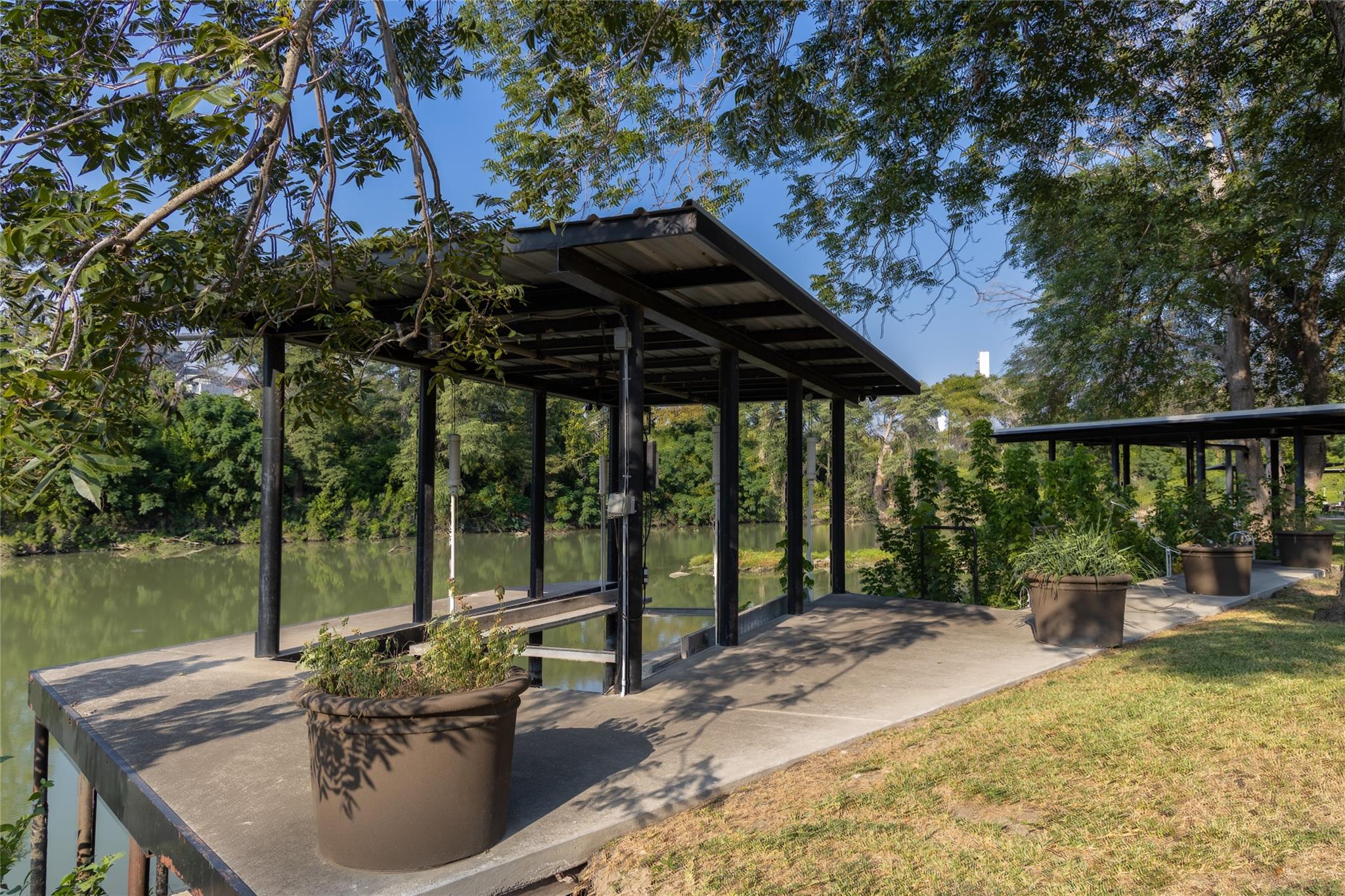 120 Erskine Ferry Rd, Seguin, TX 78155