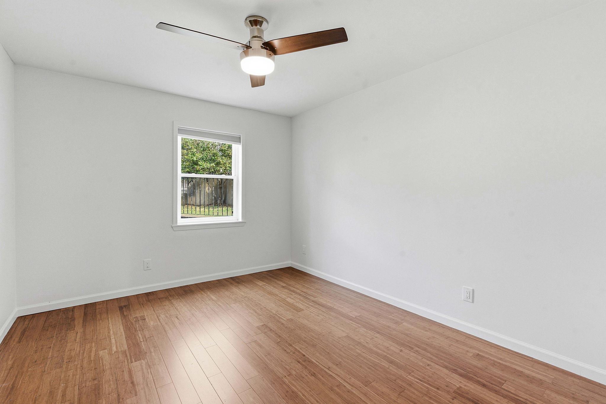 6631 Valleyside Rd, Austin, TX 78731