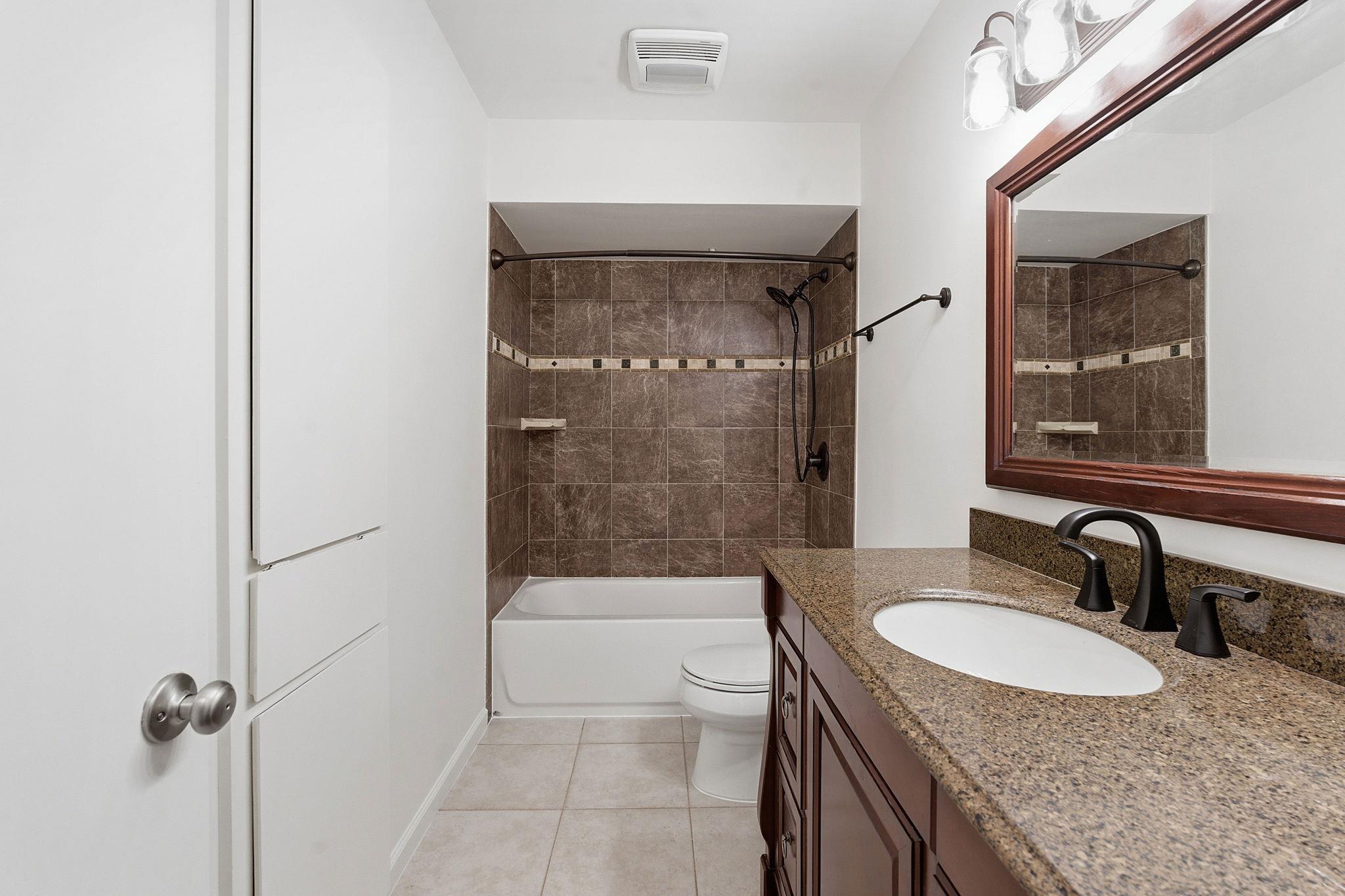 6631 Valleyside Rd, Austin, TX 78731