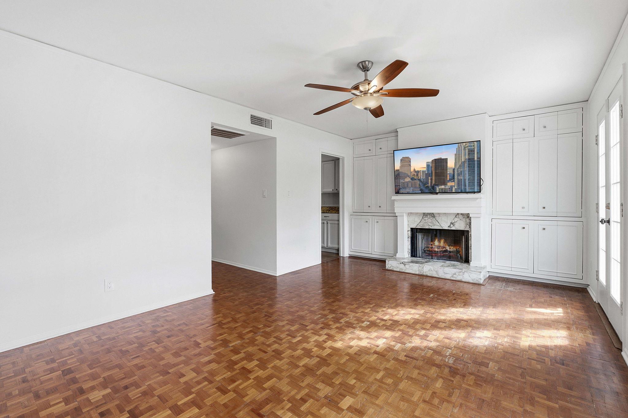 6631 Valleyside Rd, Austin, TX 78731