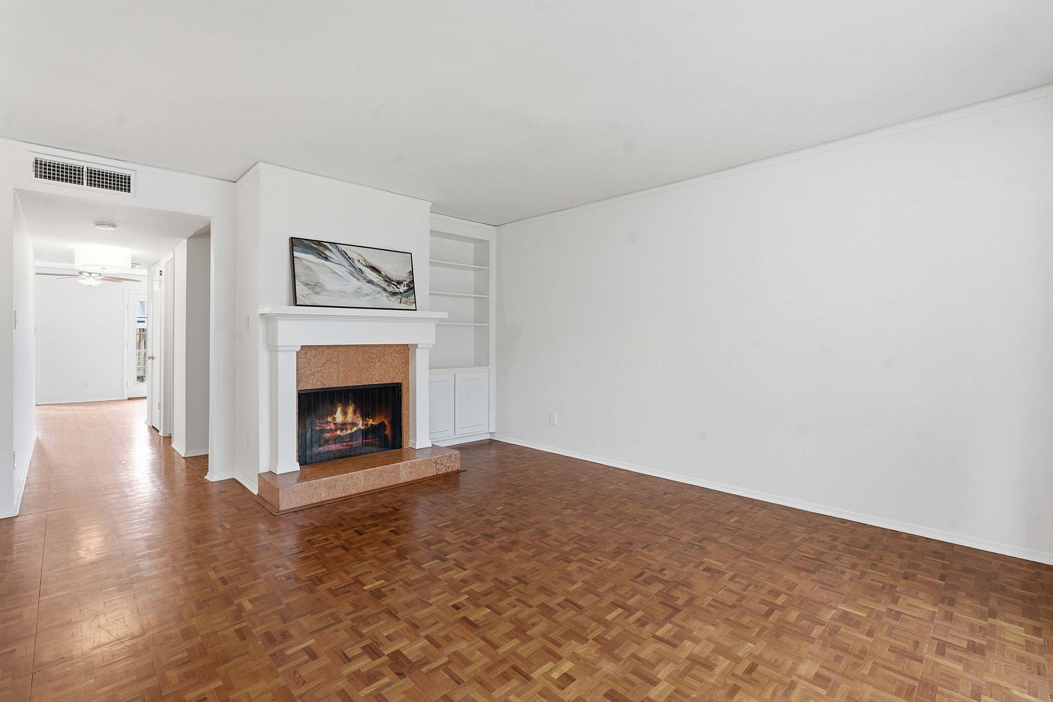 6631 Valleyside Rd, Austin, TX 78731