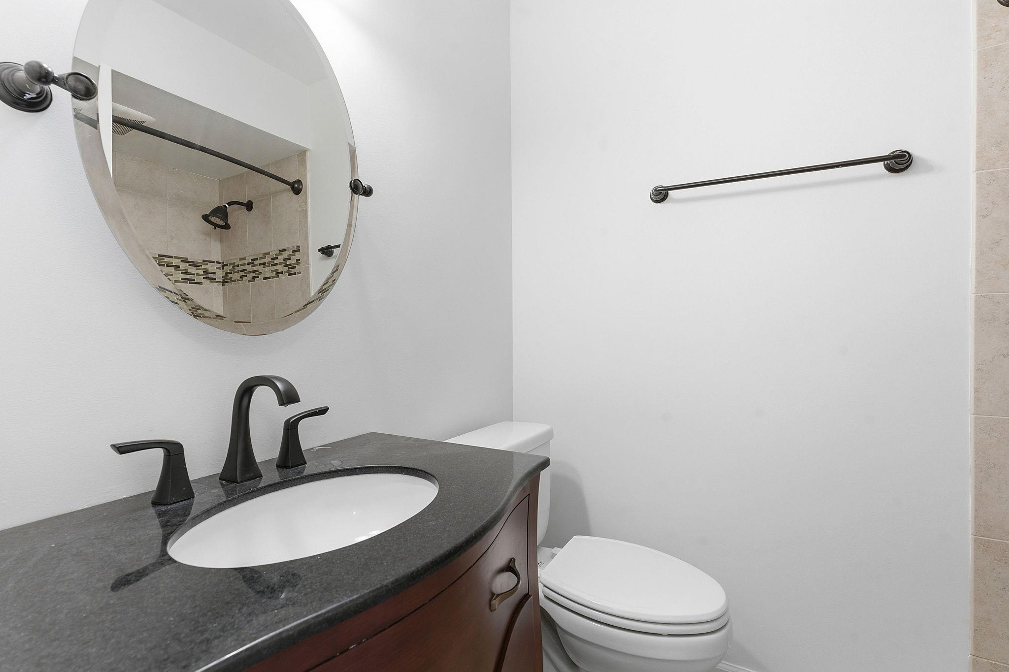 6631 Valleyside Rd, Austin, TX 78731