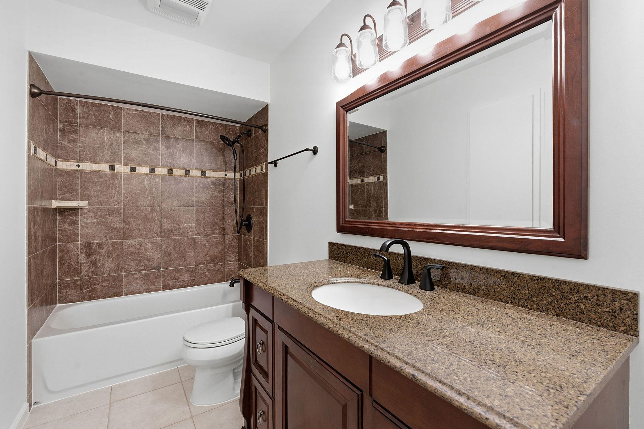 6631 Valleyside Rd, Austin, TX 78731