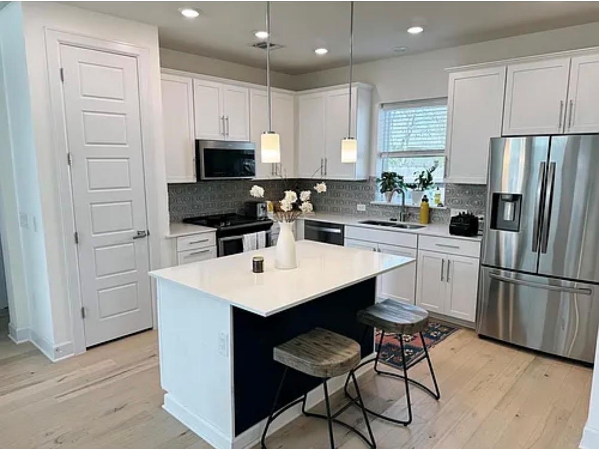 1125 Saucedo St # 2, Austin, TX 78721