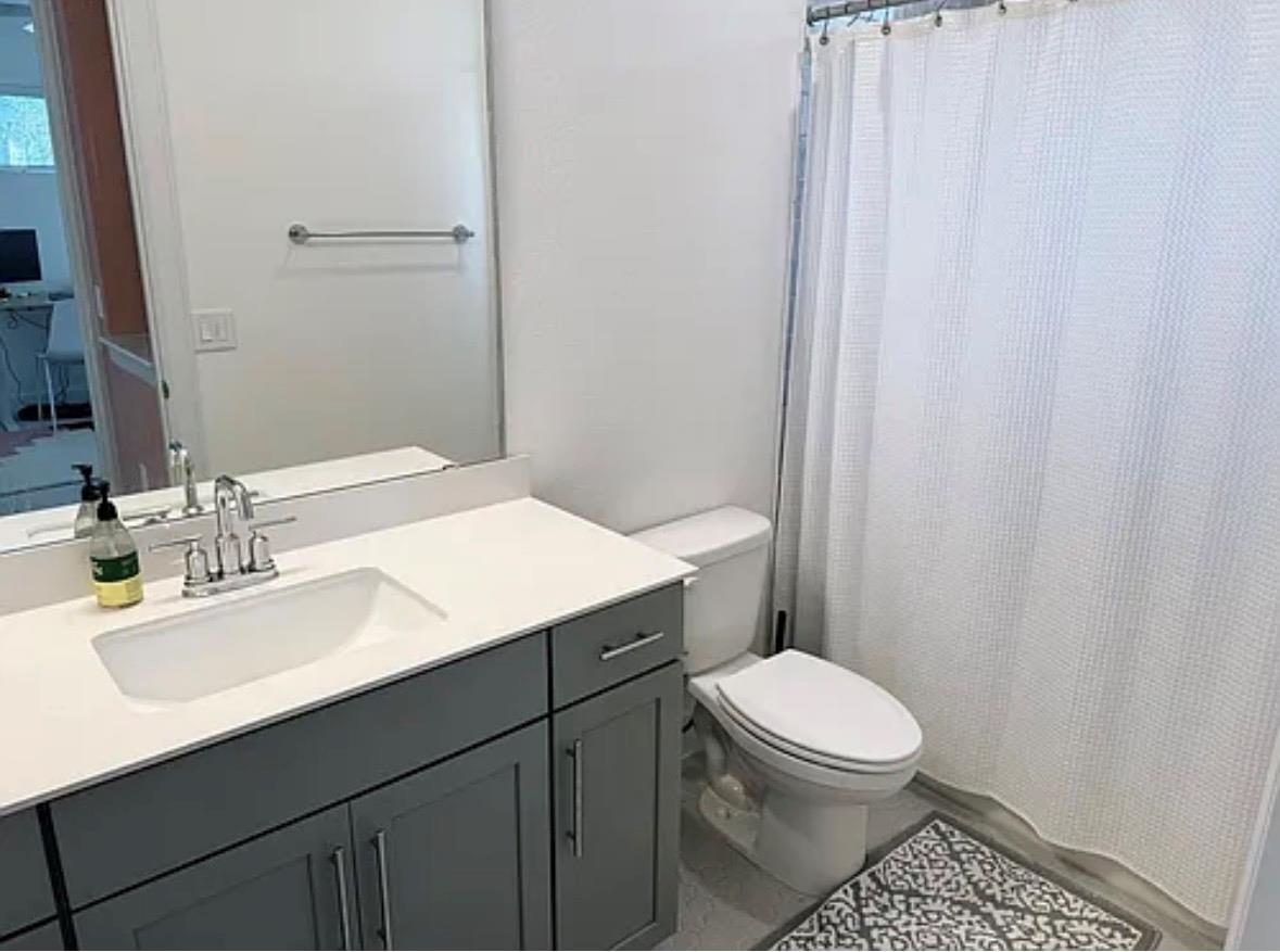 1125 Saucedo St # 2, Austin, TX 78721