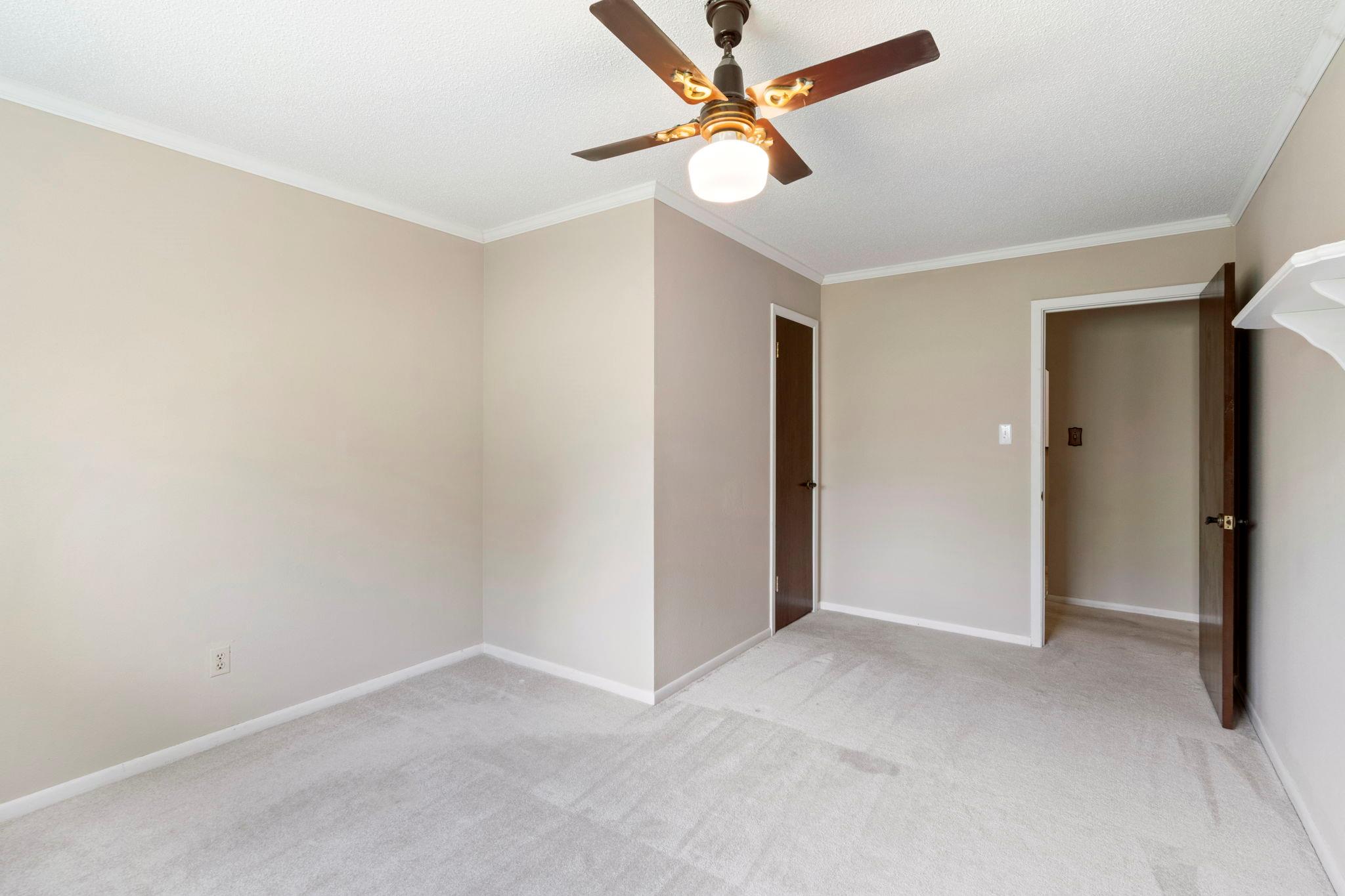 108 Fairlane Dr, Round Rock, TX 78664