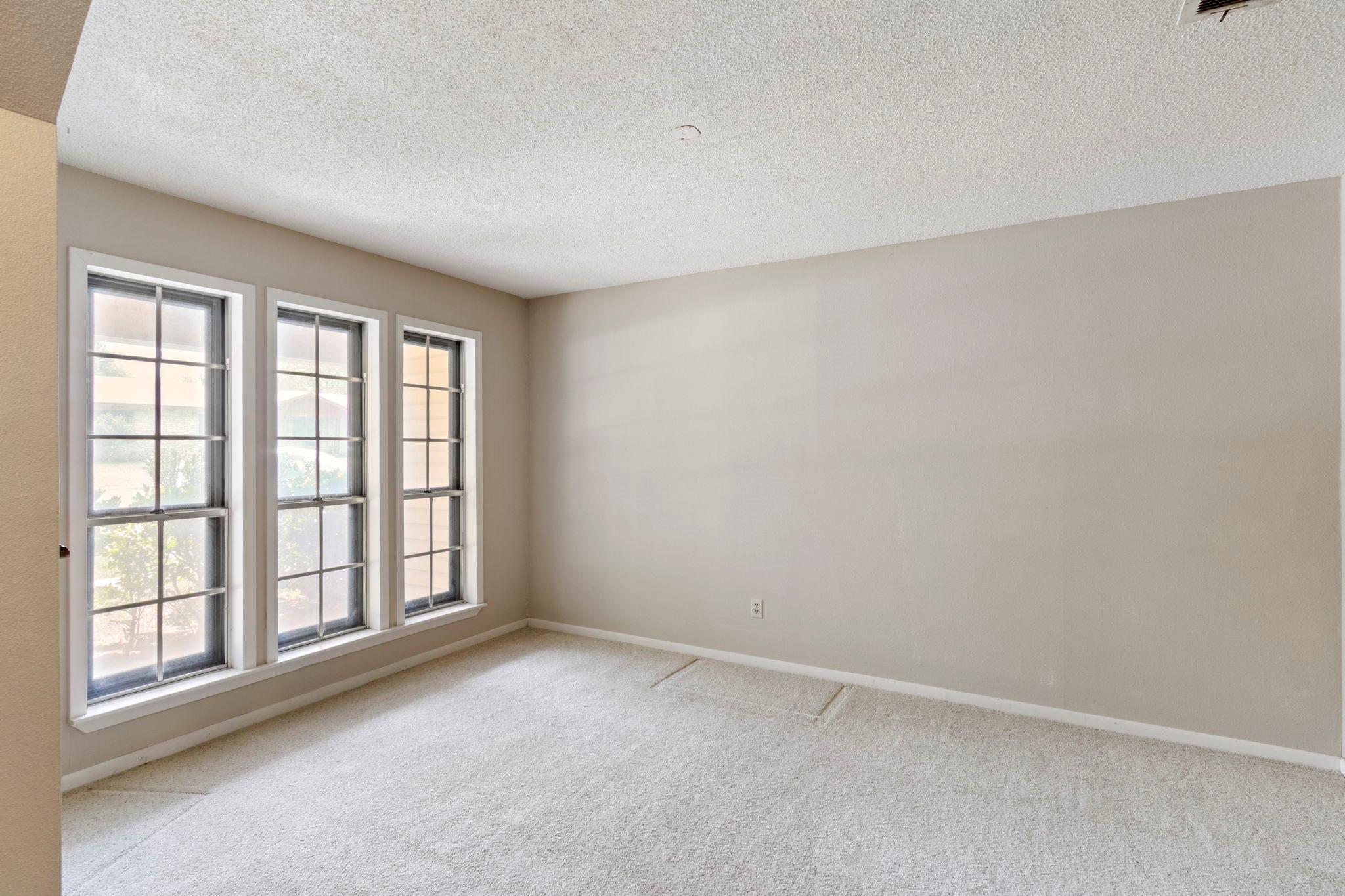 108 Fairlane Dr, Round Rock, TX 78664