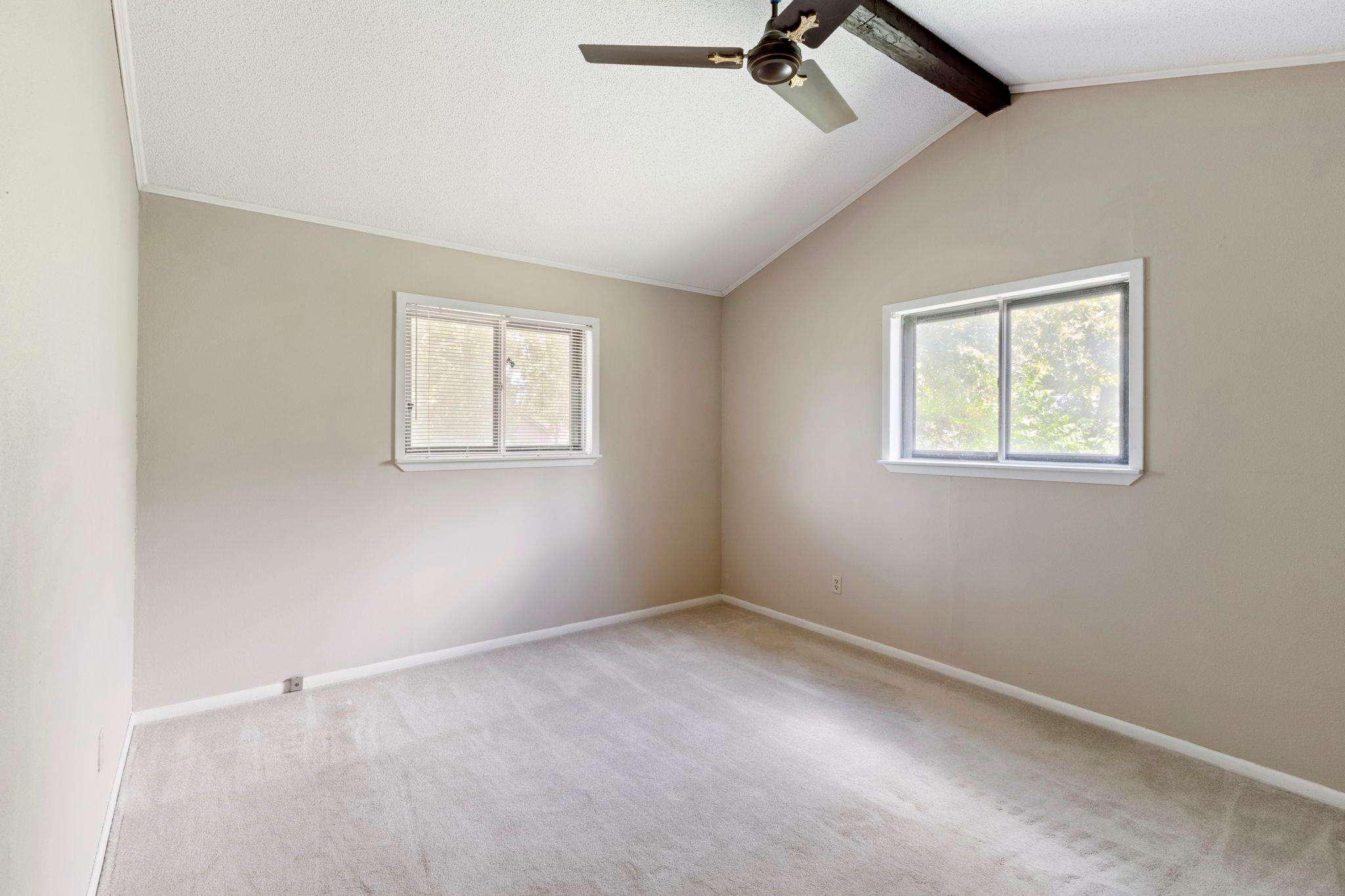 108 Fairlane Dr, Round Rock, TX 78664