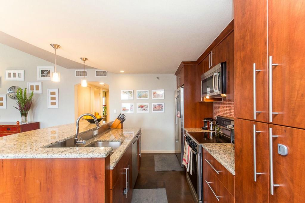 41 Waller St # 308, Austin, TX 78702