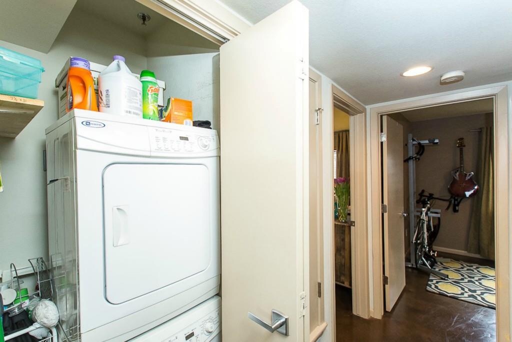 41 Waller St # 308, Austin, TX 78702