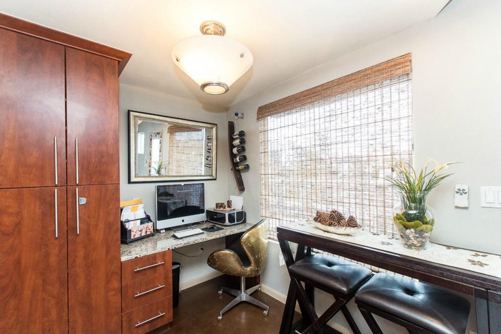 41 Waller St # 308, Austin, TX 78702