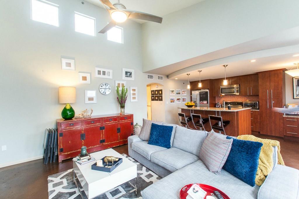 41 Waller St # 308, Austin, TX 78702