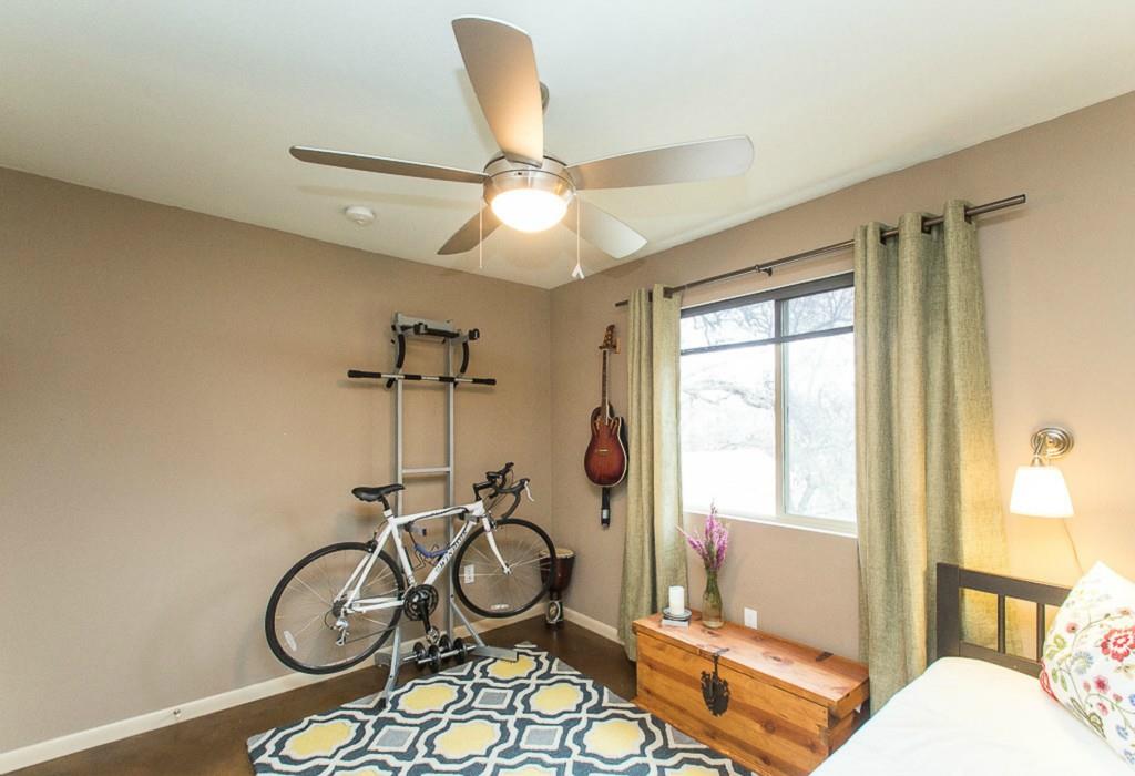 41 Waller St # 308, Austin, TX 78702