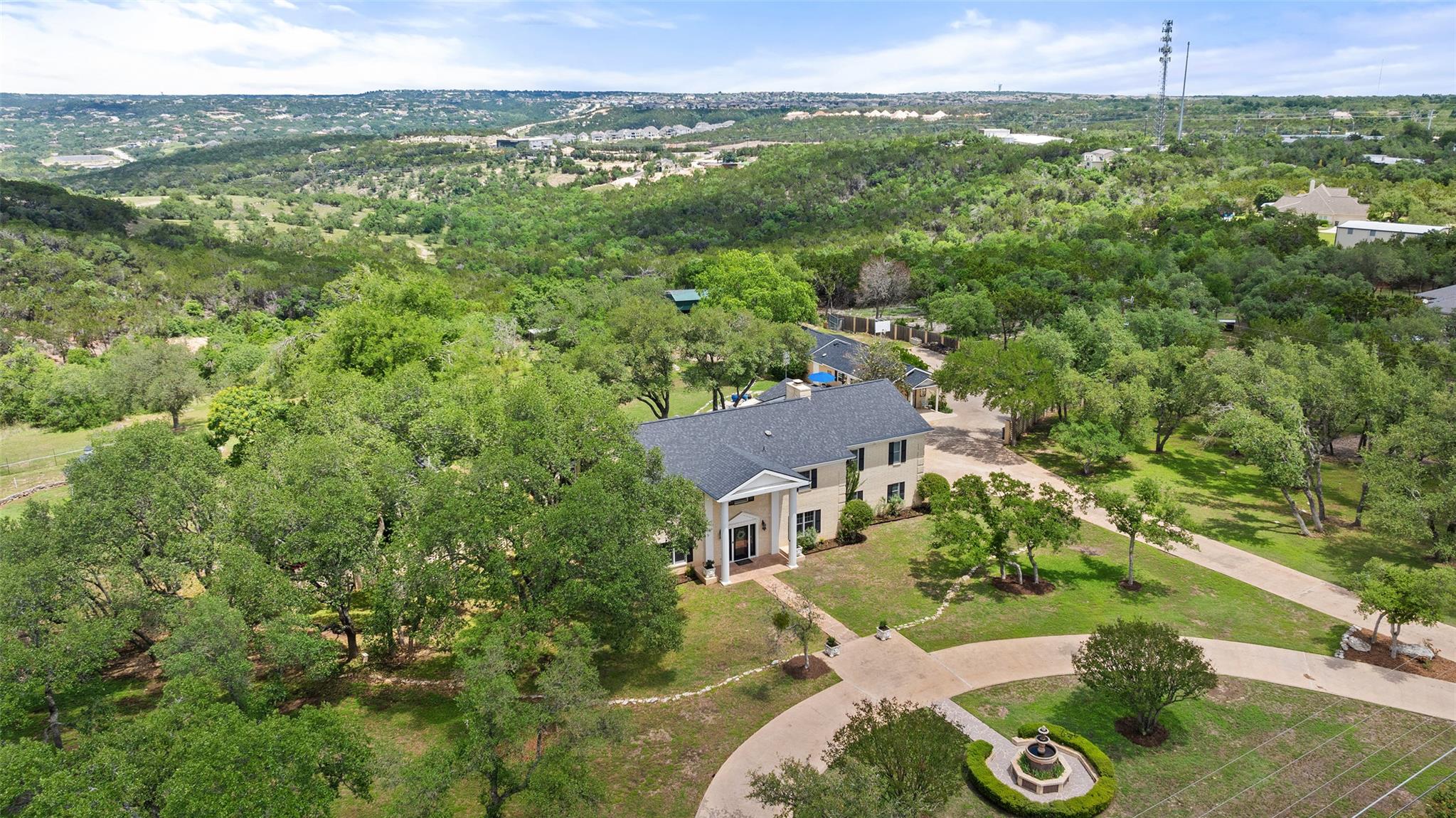 17700 N Rim Dr, Leander, TX 78641