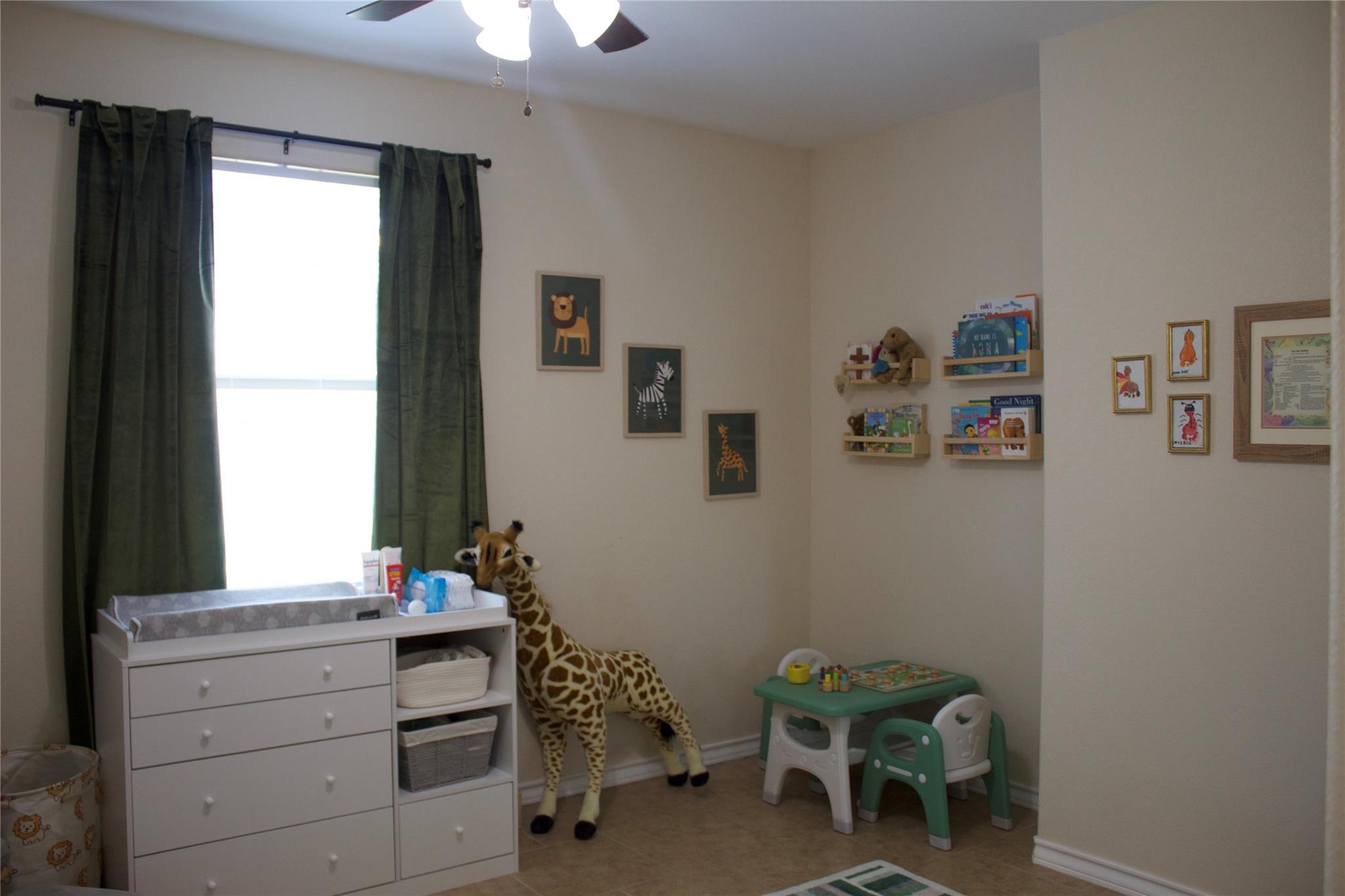 220 Tahitian Dr, Bastrop, TX 78602