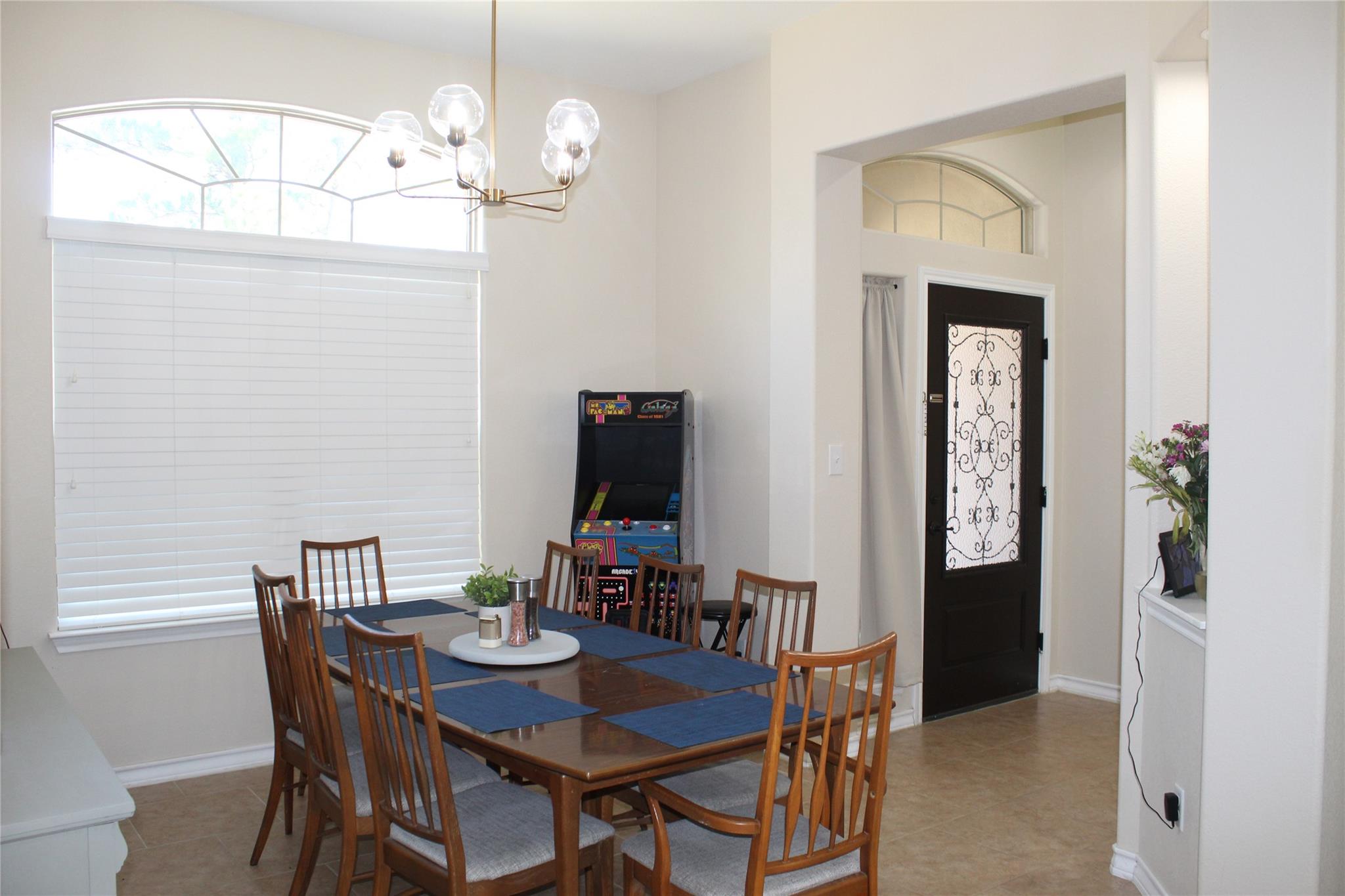 220 Tahitian Dr, Bastrop, TX 78602