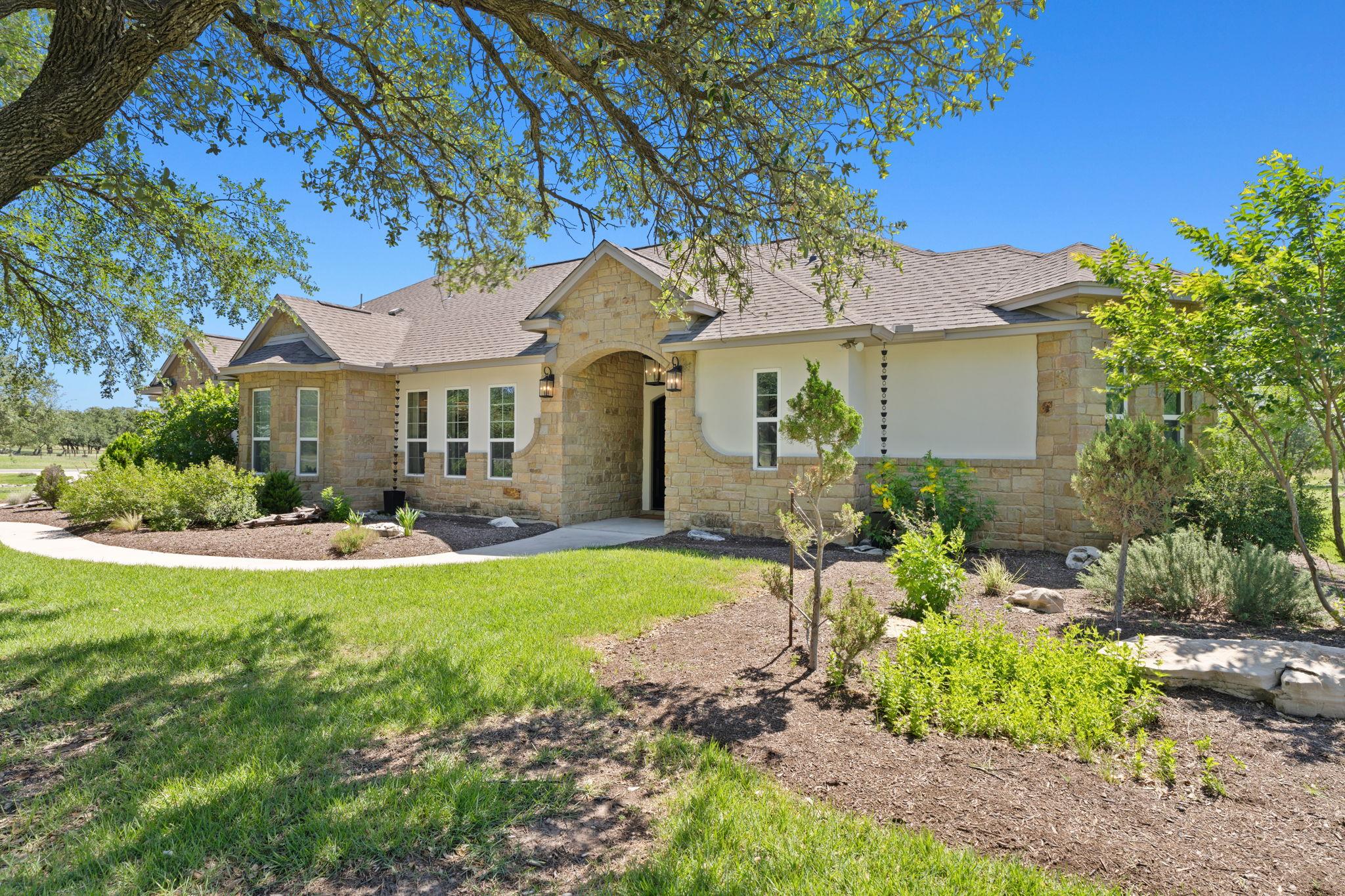 113 Vista View Trail Trl, Spicewood, TX 78669
