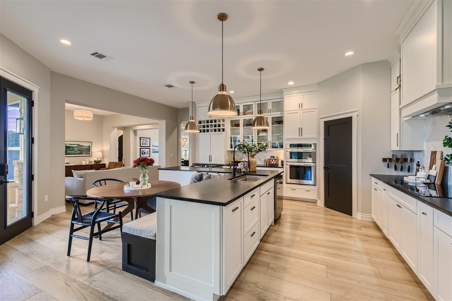 113 Vista View Trail Trl, Spicewood, TX 78669