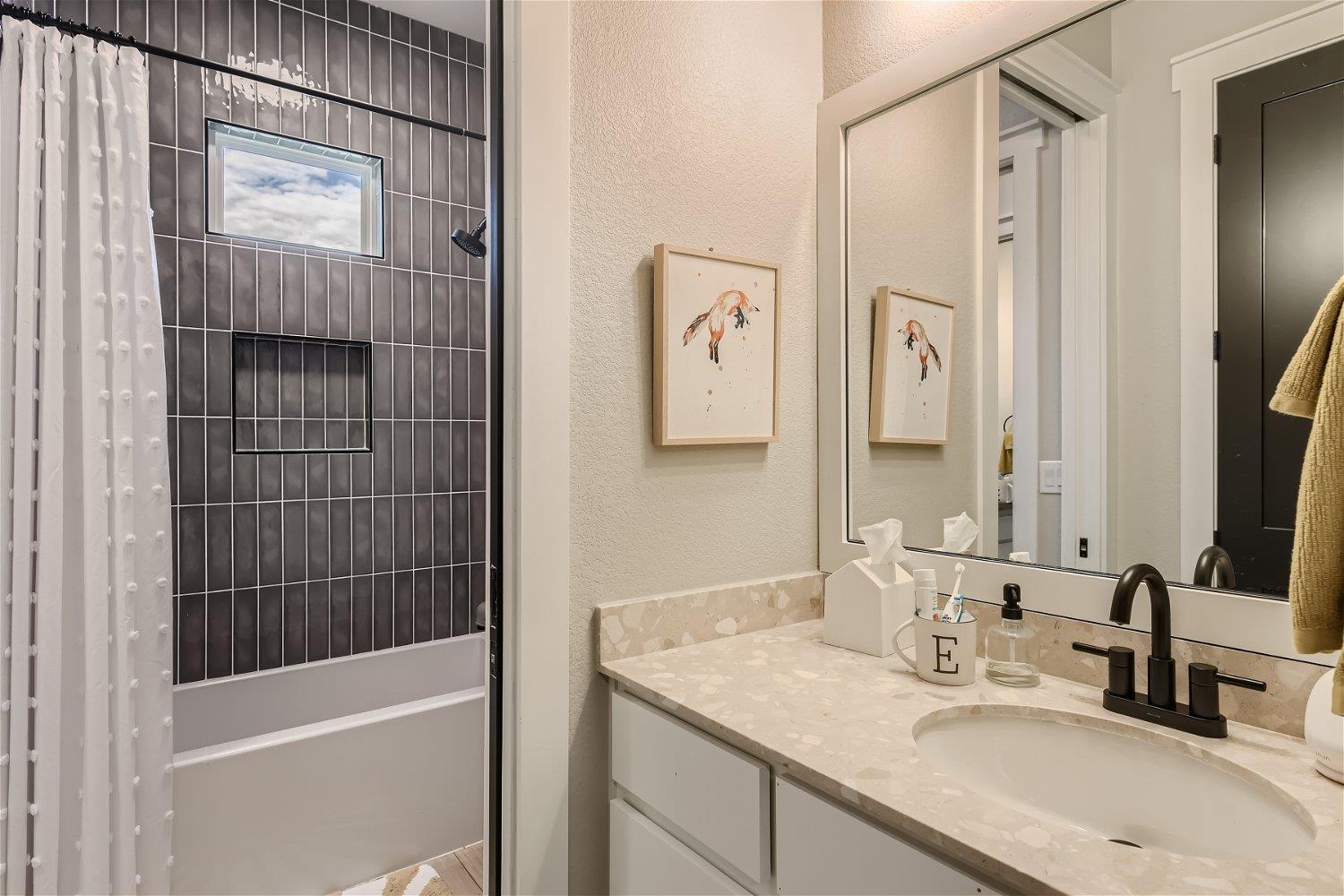 113 Vista View Trail Trl, Spicewood, TX 78669