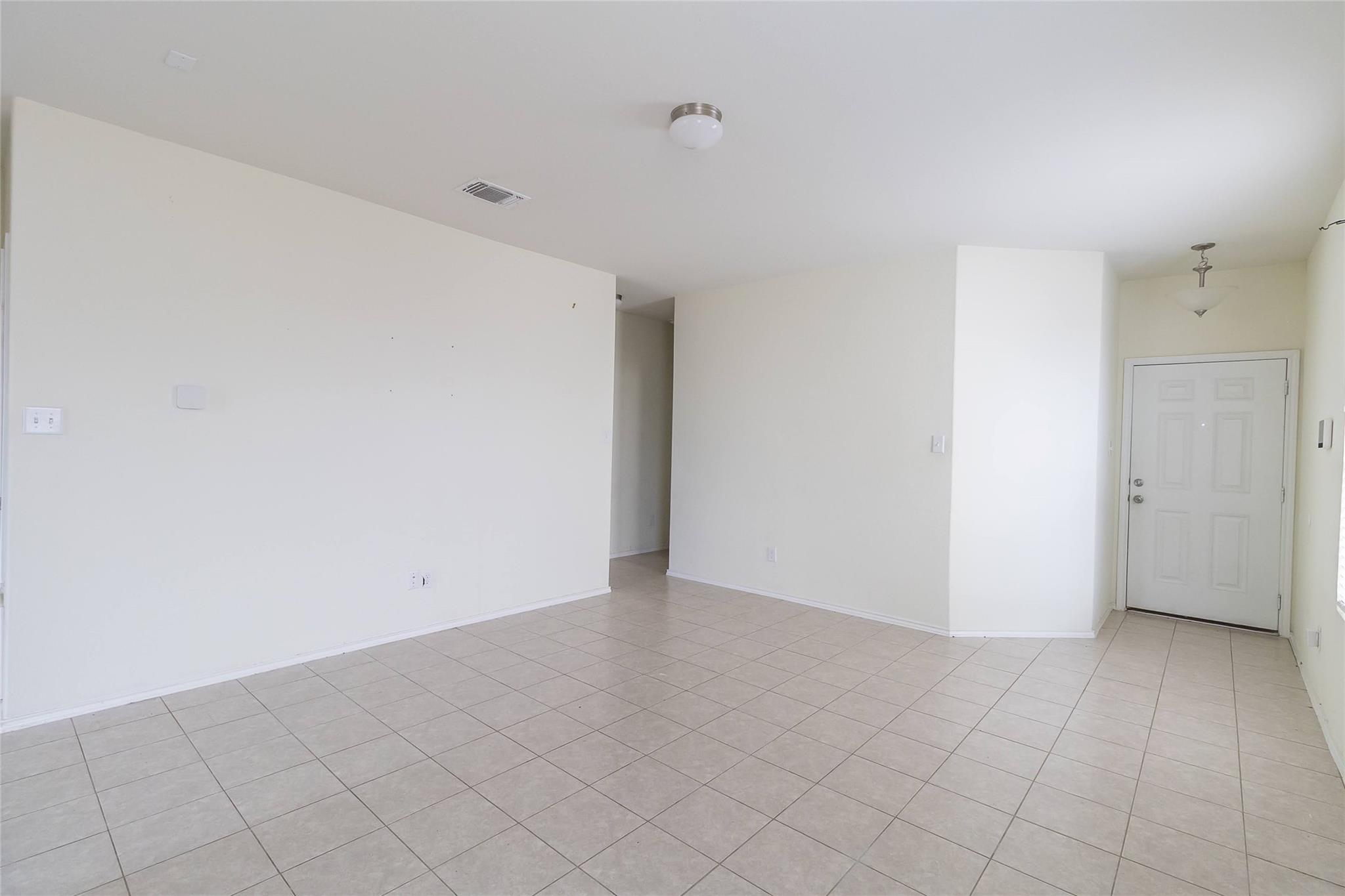 145 Miracle Dr, Jarrell, TX 76537