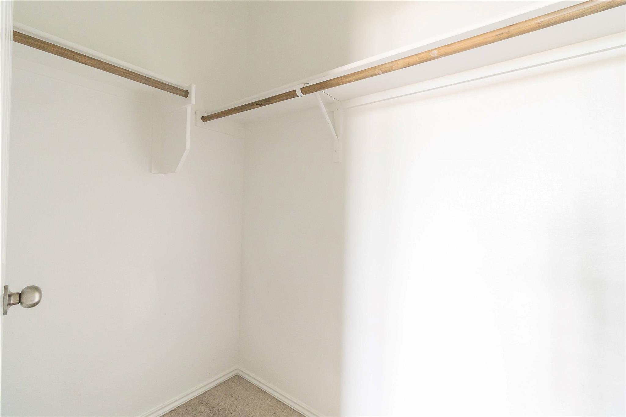 145 Miracle Dr, Jarrell, TX 76537