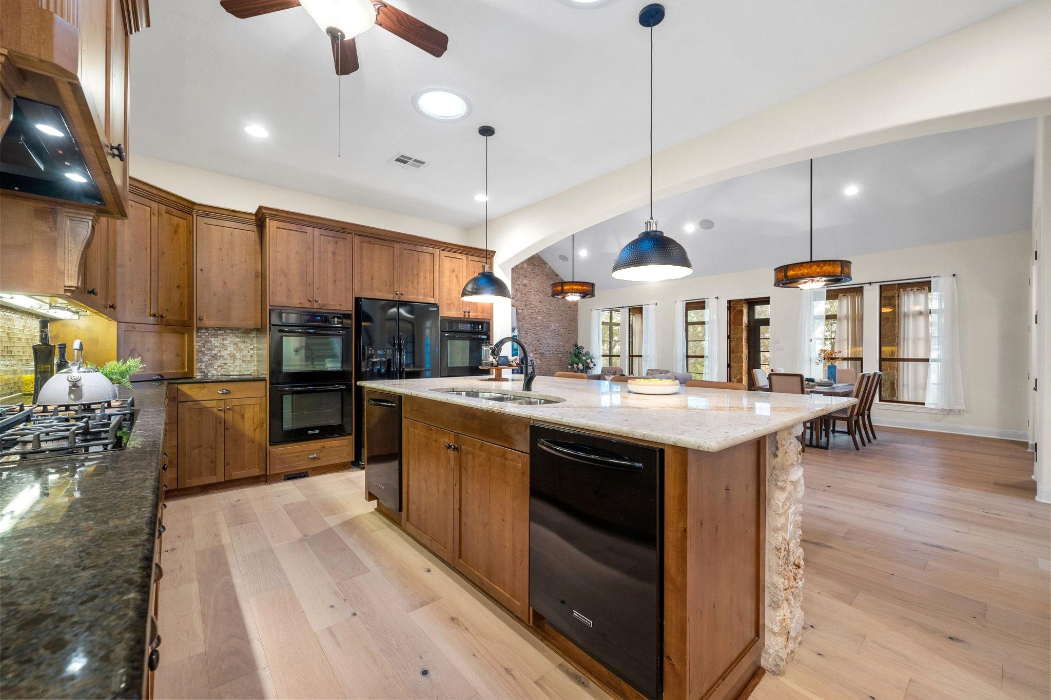 3701 Copper Ridge Ct, Austin, TX 78734