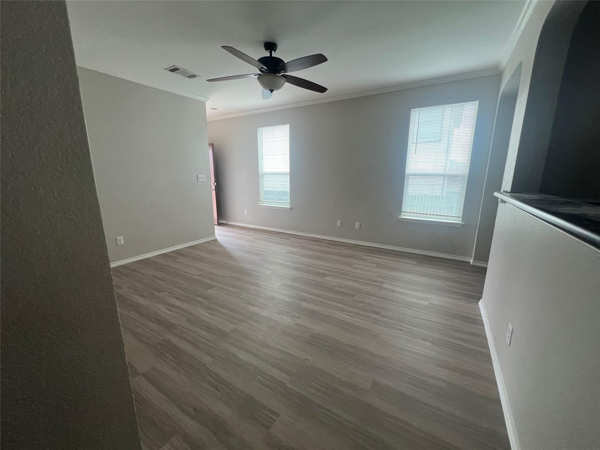 510 New Bridge Dr, Kyle, TX 78640