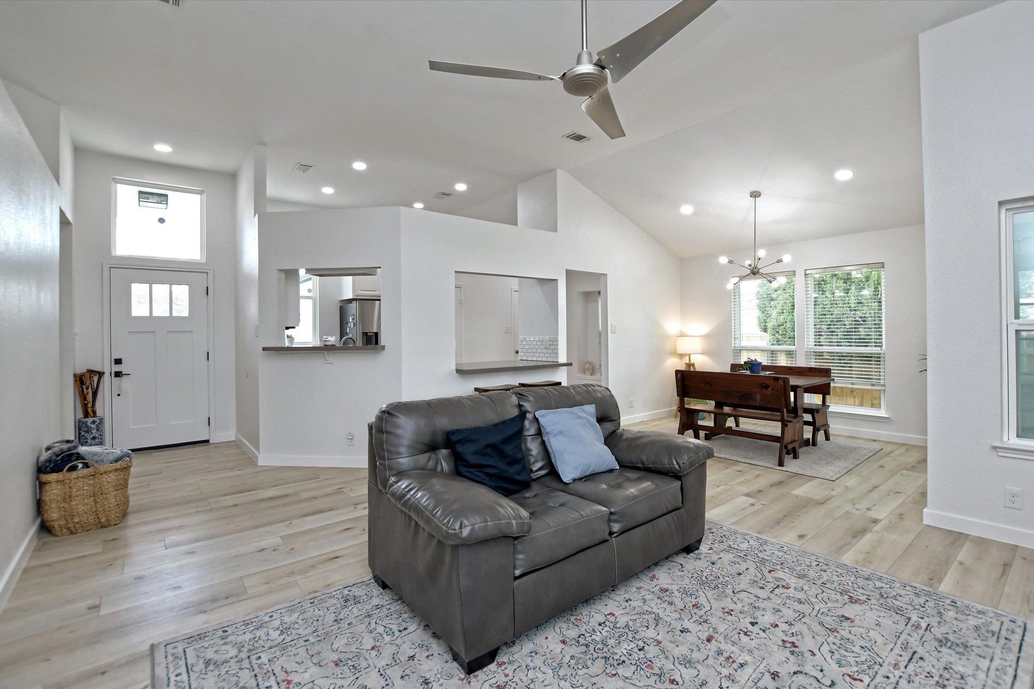 2208 Mimosa Trl, Round Rock, TX 78664